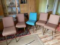 Fotele PRL - 4 brązowe, 1 w kolorze Morskim