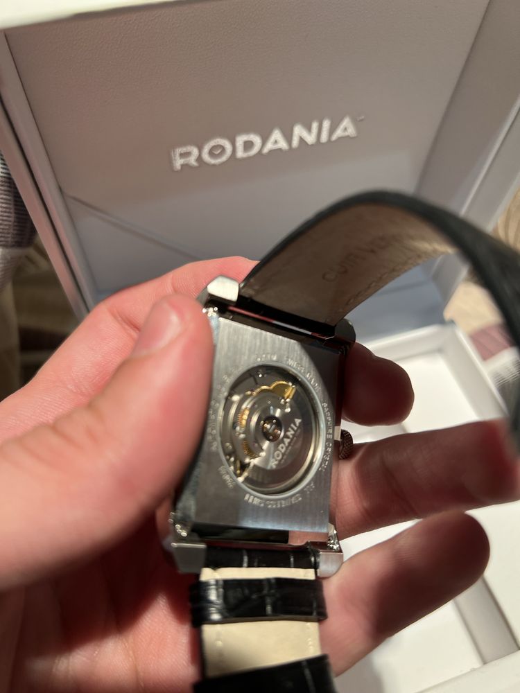Продам Швейцарские часы Rodania