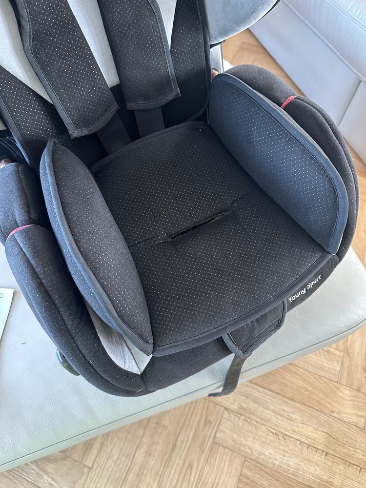 Fotelik Recaro Young Sport 9-18kg