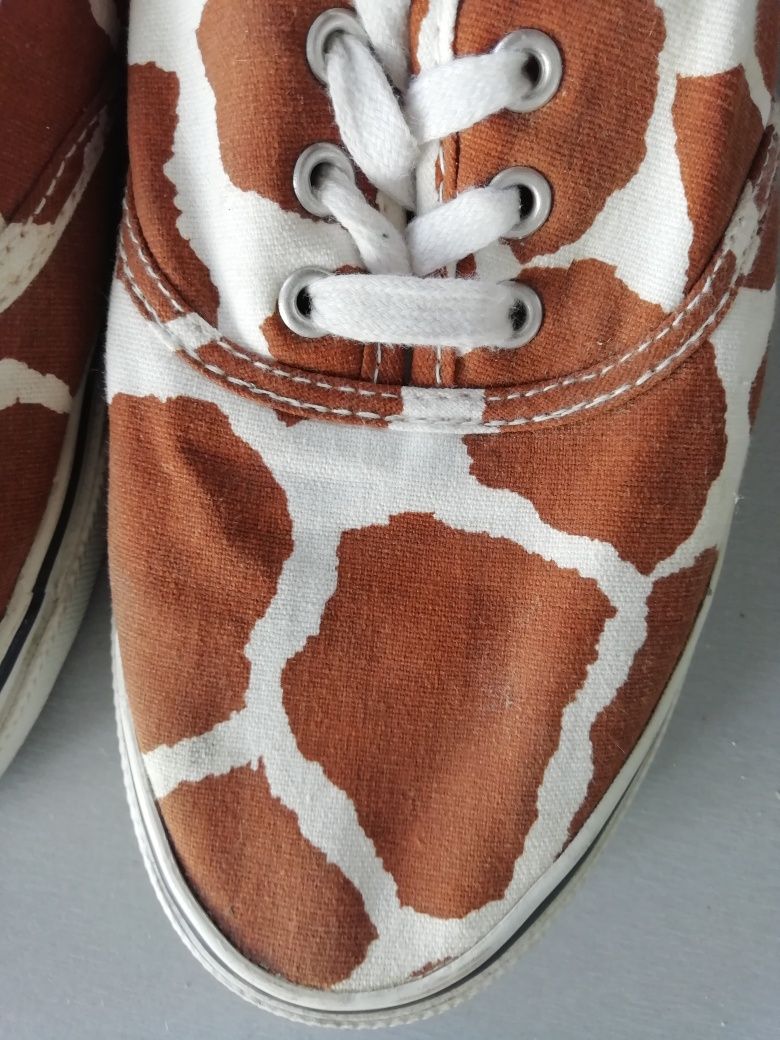 Sapatos H&M Girafa - tamanho 40