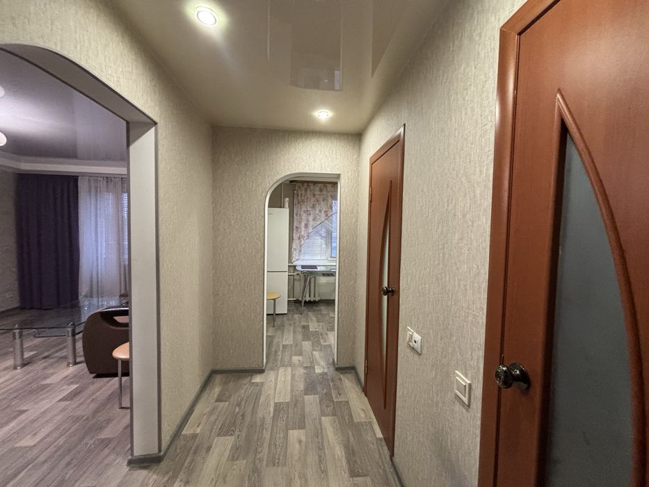 Квартира подобово , центр , площа