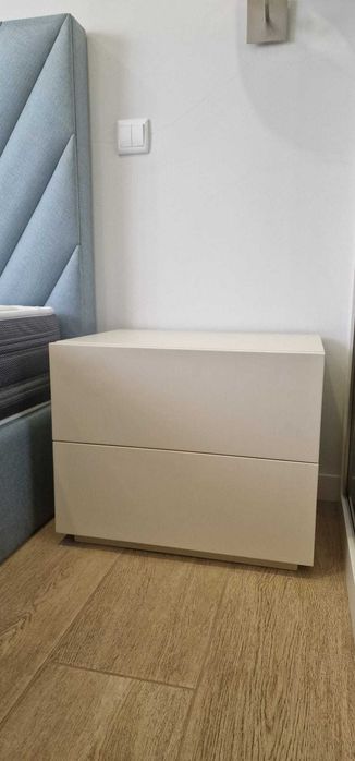 Conjunto de mobiliário de quarto – impecável