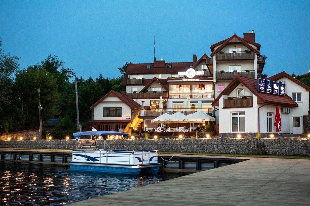 noclegi ze śniadaniem nad jeziorem, hotel mazury Marina Śniardwy do 4
