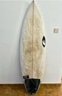 Prancha de Surf / Sharp Eye Surfboard 5'8"- 27L