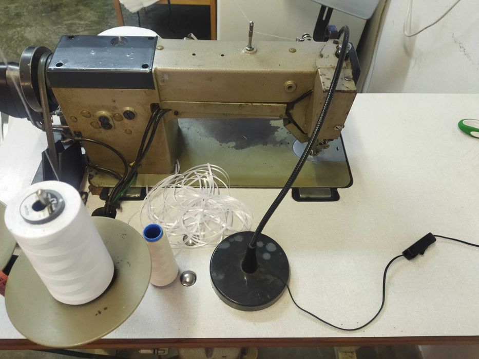 Maquina de ponto corrido