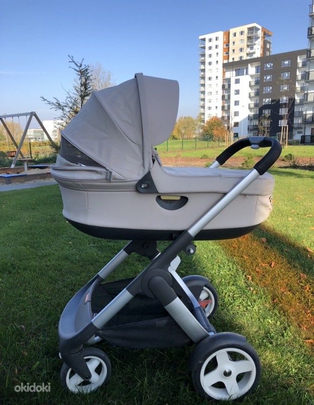 Продам нашу колясочку Stokke crusi