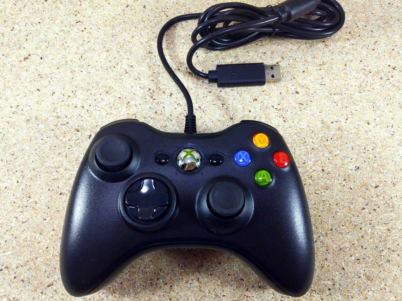 Проводной игровой джойстик/геймпад для приставки Xbox 360 и ПК Черный
