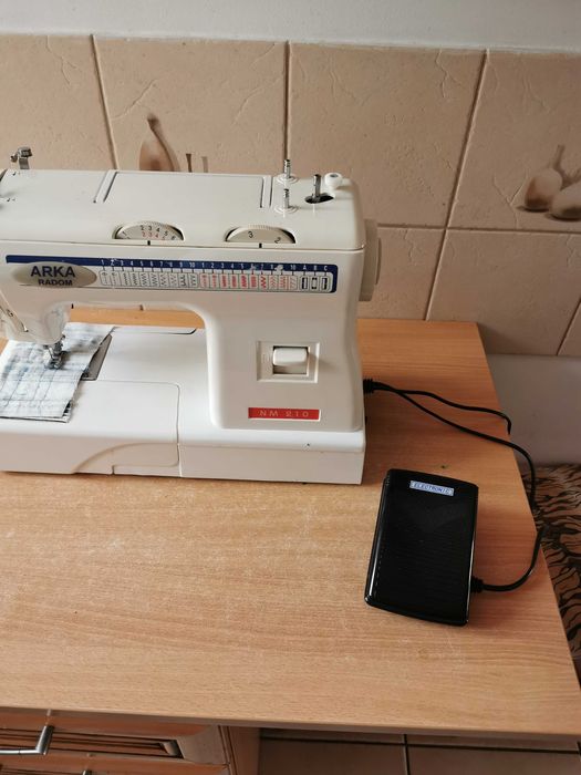 Maszyna do szycia  Arka Radom Nm210