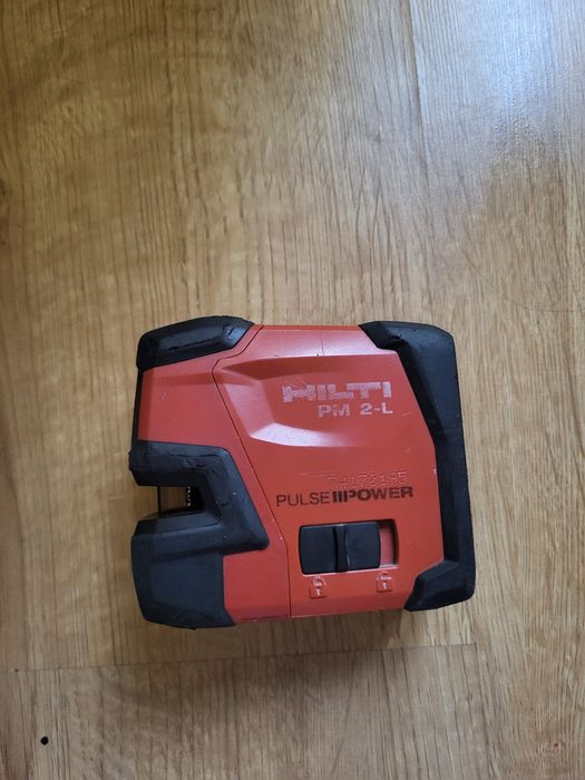 Laser krzyżowy Hilti PM 2-L