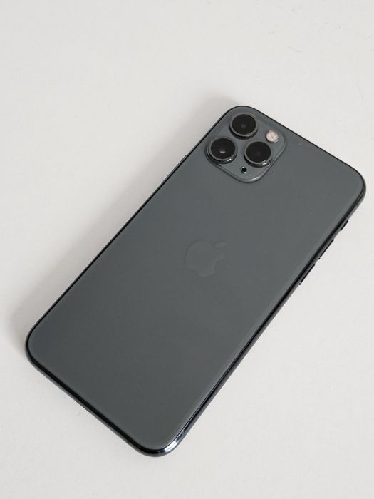iPhone 11 Pro 64GB Midnight Green