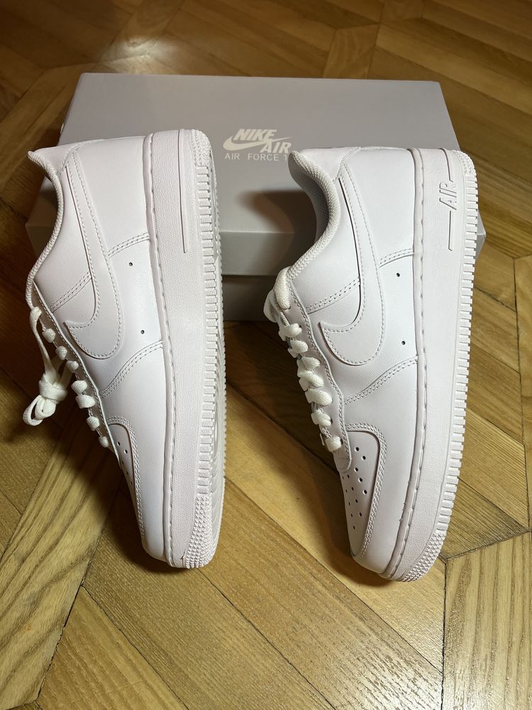 Оригинальные кроссовки Nike AIR Force 1’07 white