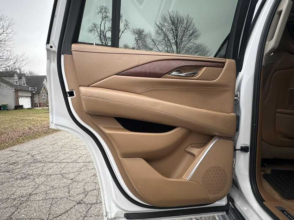 2016 Cadillac Escalade Platinum