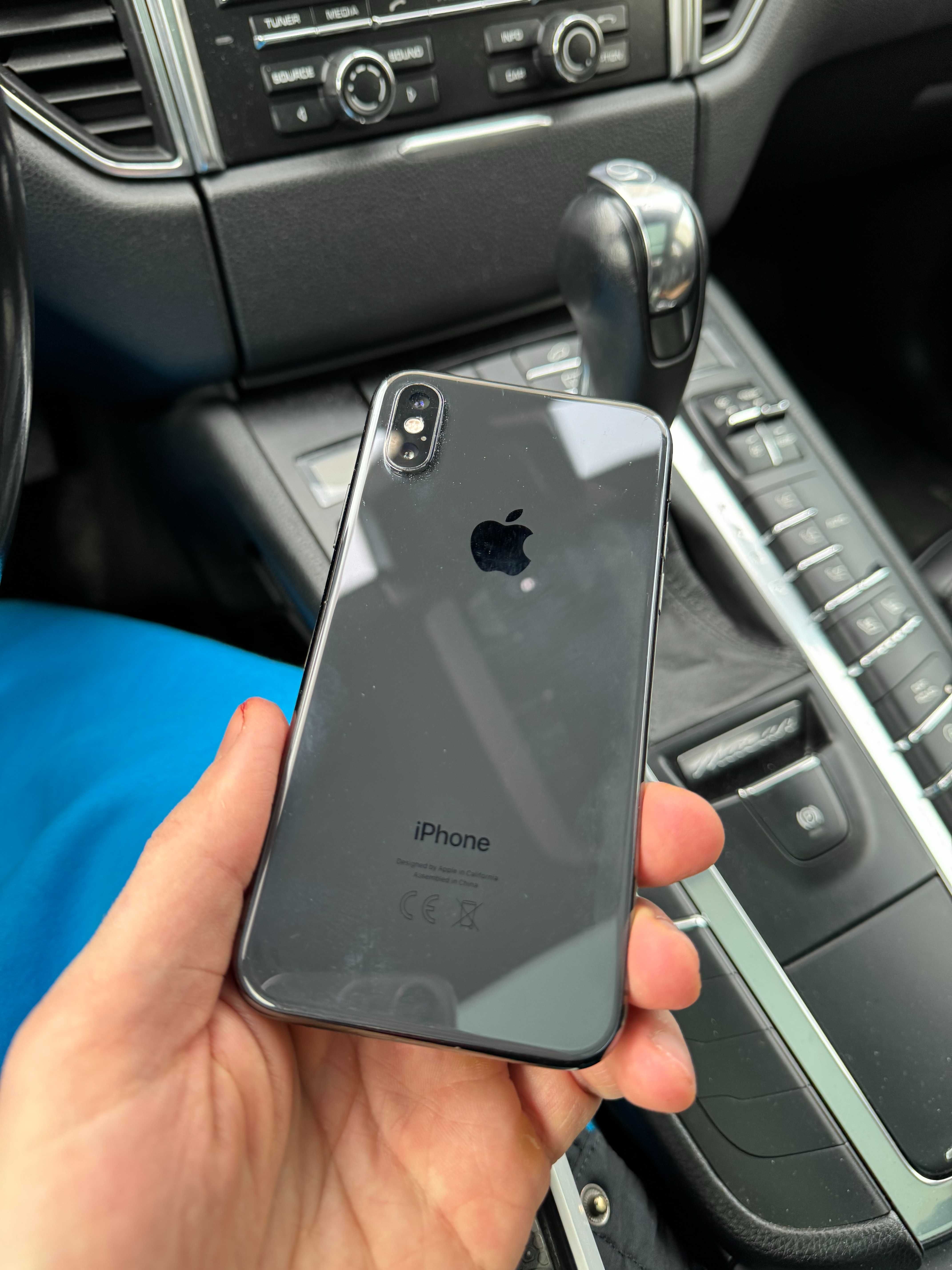 Apple Iphone XS 64GB Newerlock Space Gray Відмінний стан