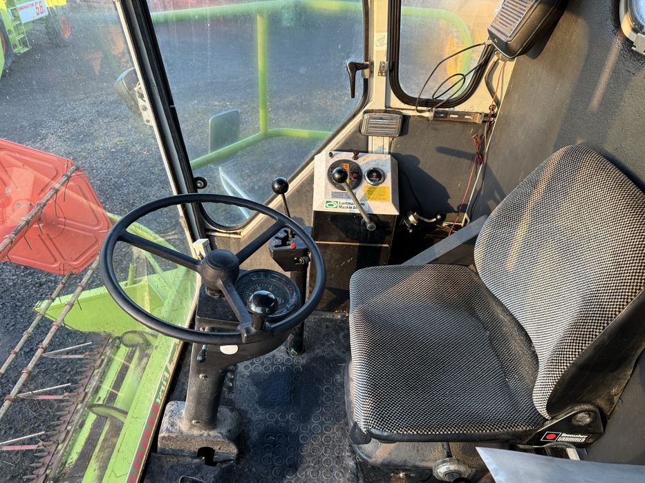 Комбайн зернозбиральний Claas Dominator 48