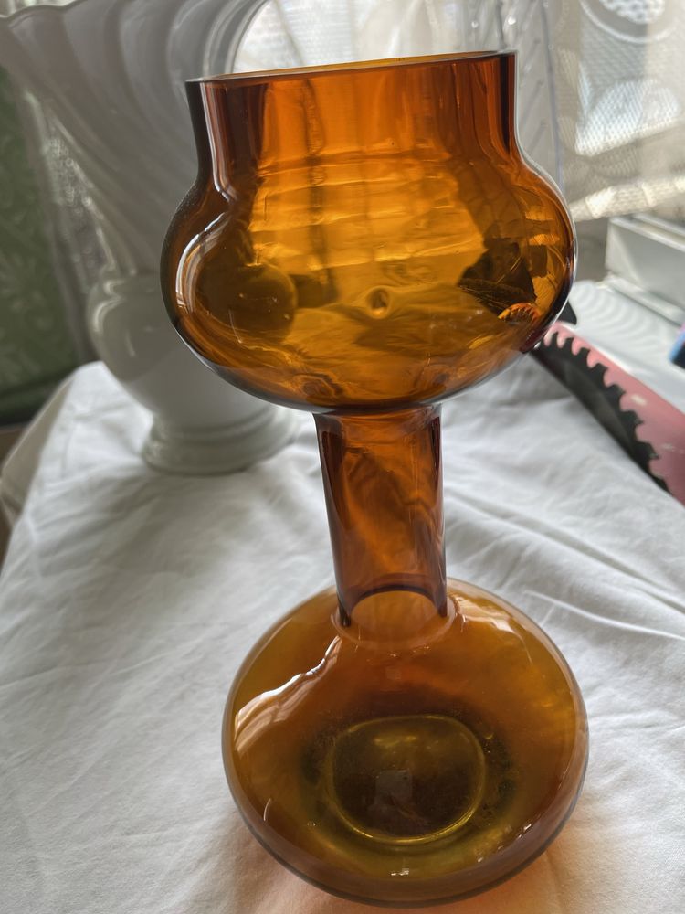 Wazon szklany miodowy Zbigniew Horbowy  CHODZIEŻ PORCELANA TAŃCE