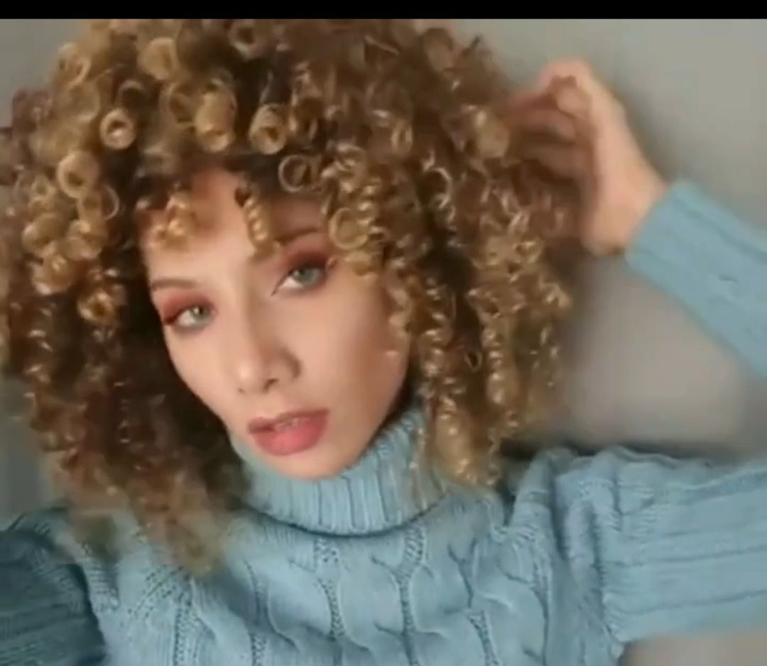 Peruka damska  afro