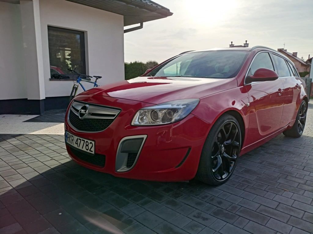 Opel Insignia Sports Tourer OPC 2.8 V6 Turbo 325KM, manuał, 4x4