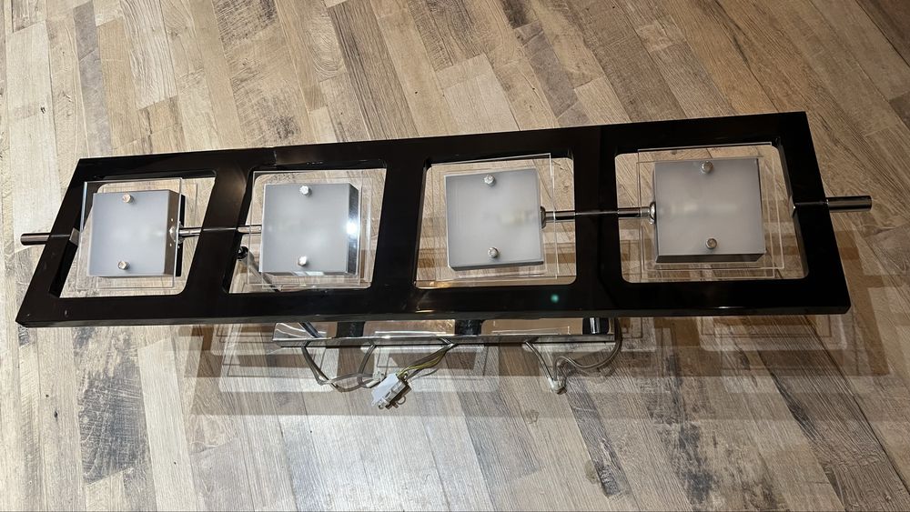 Світильник (люстра) чорний глянець на 4 плафони, (як новий)