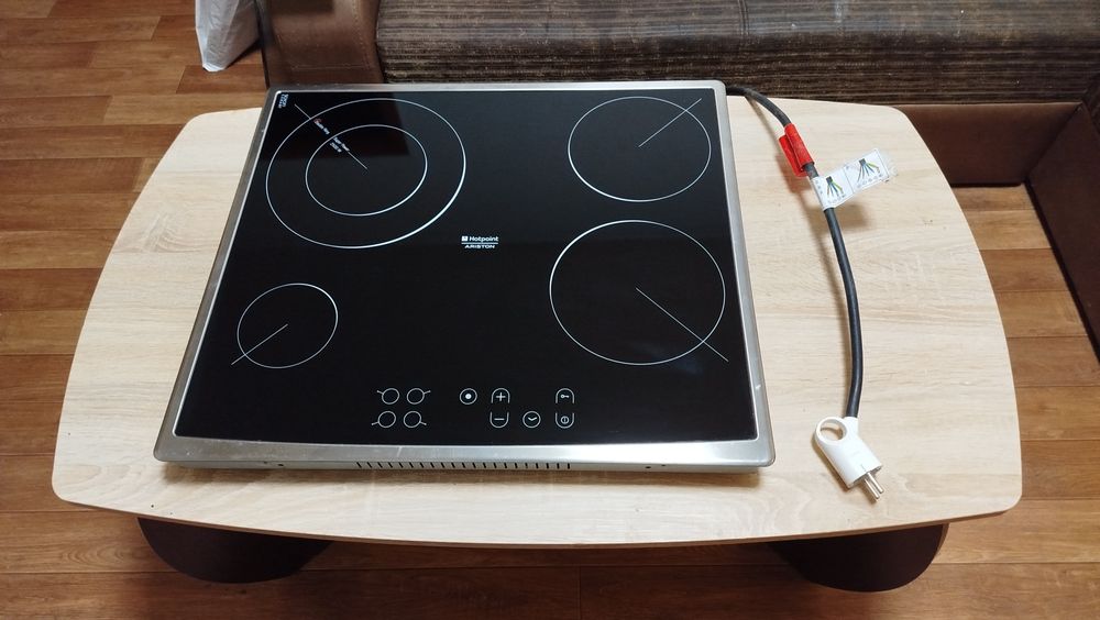 Продам Електричну варильну поверхню Hotpoint Ariston KBT 6124 D IX/HA