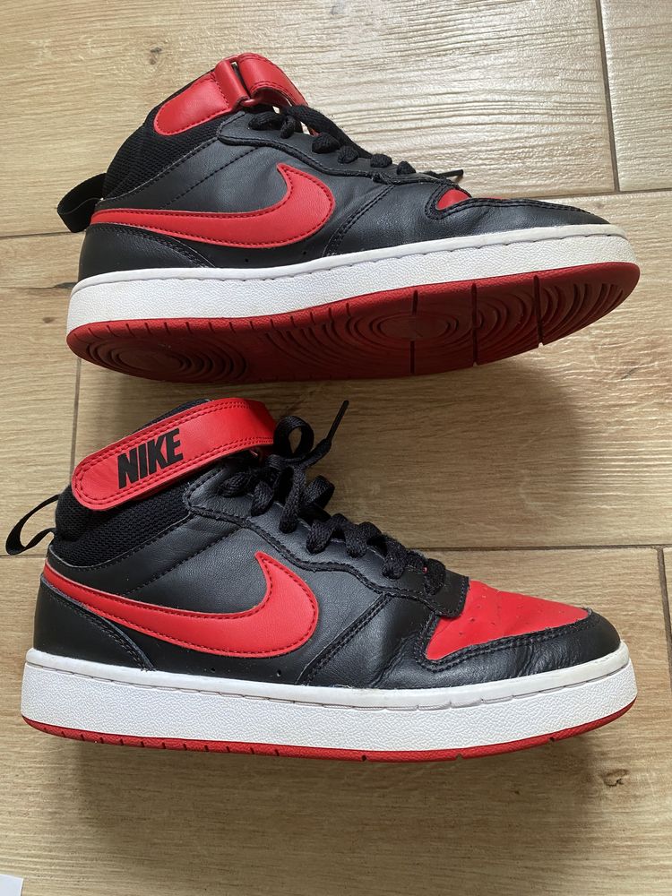 Nike wysokie na gwarancji  czarno czerwone 38
