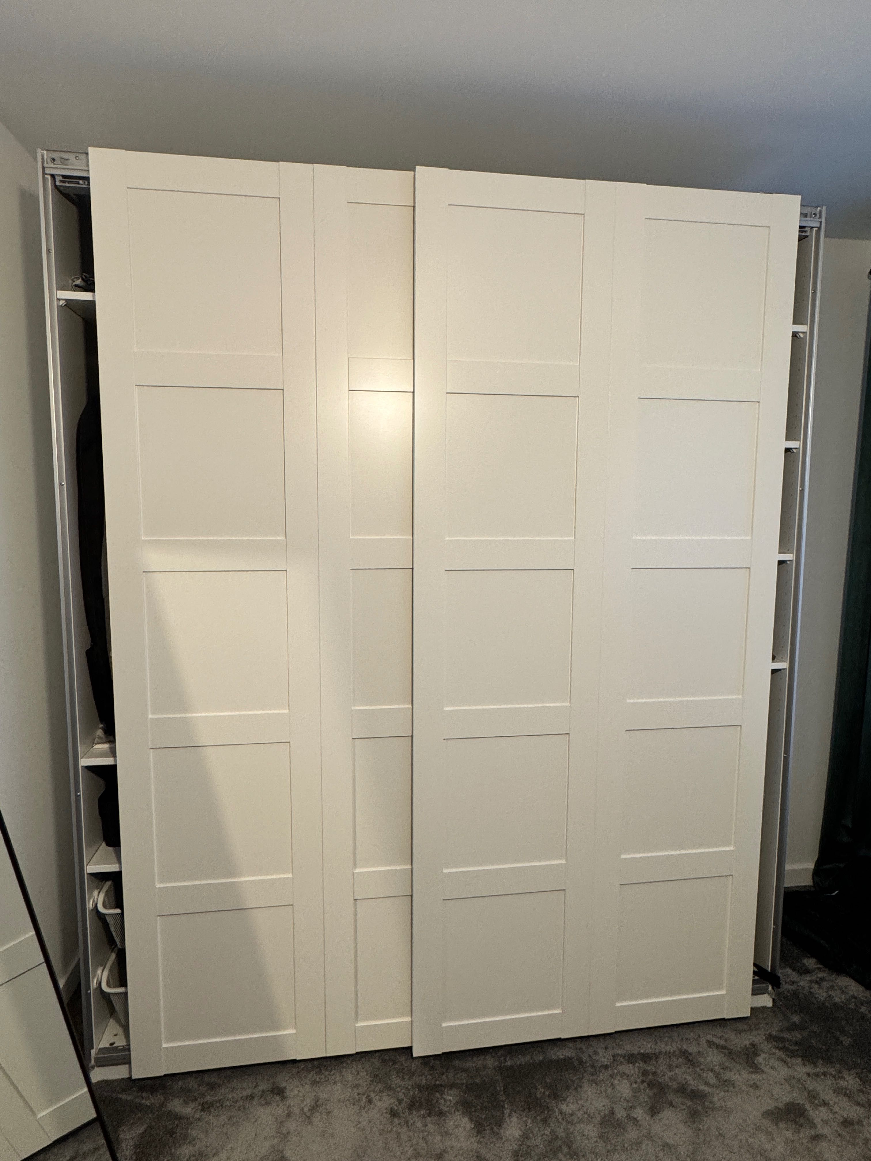 Drzwi przesuwne BERGSBO IKEA białe – 2 skrzydła do szafy PAX