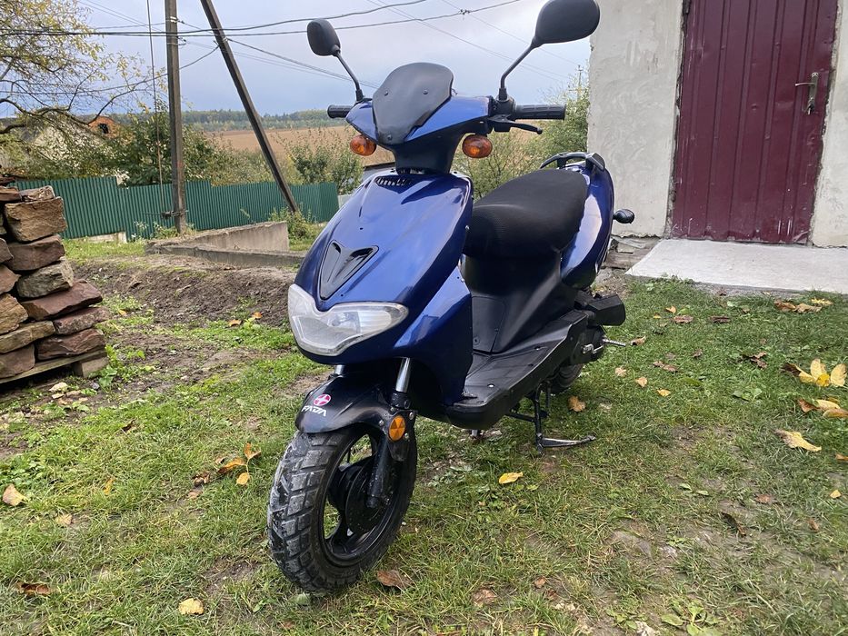 Продам скутер китаєць Race 2 80куб