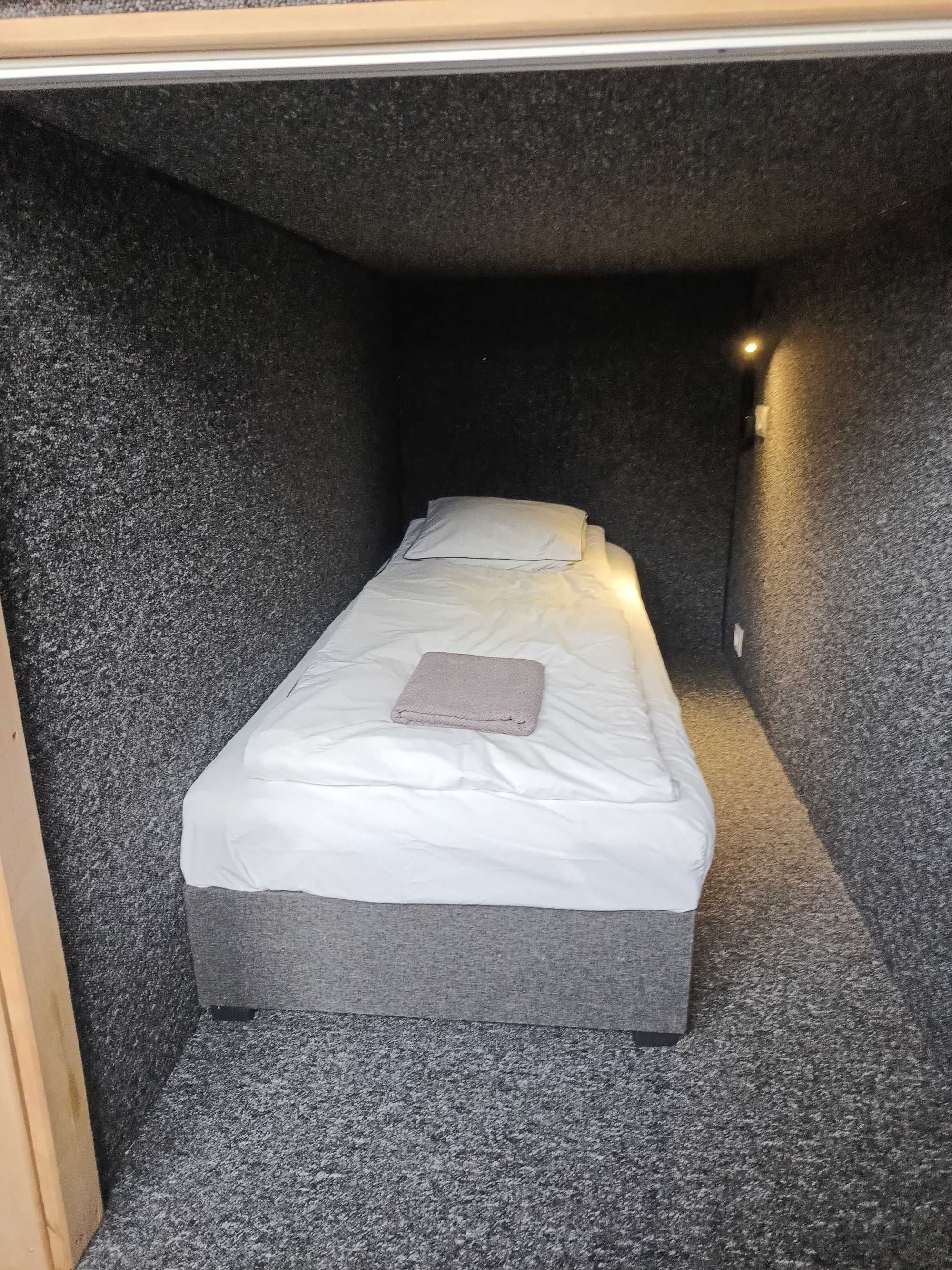 Dom w lesie na imprezy kawalerskie basen sauna 40 min W-wa