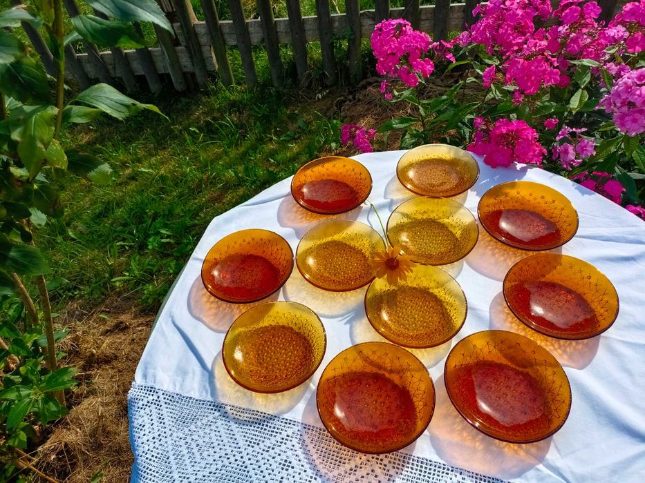 Talerzyki PRL Asteroid Huta Szkła Białystok lata 60./70., 10 szt.