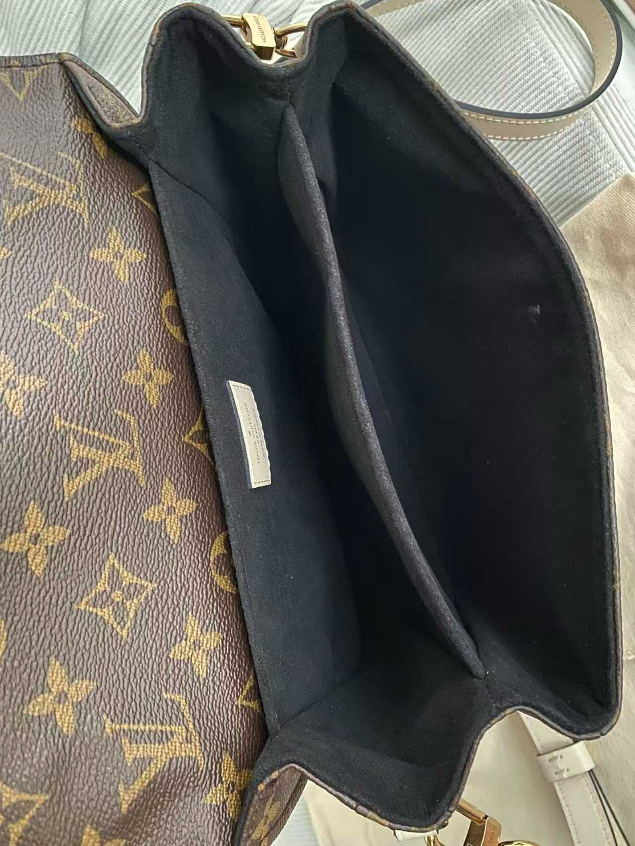 "Bolsa Mensageira LOUIS VUITTON Pochette Métis."