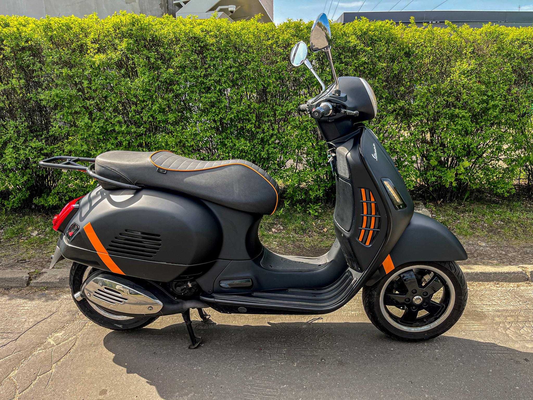 Piaggo Vespa GTS 300 ABS Black Mat WAWa mamy inne Vespy...