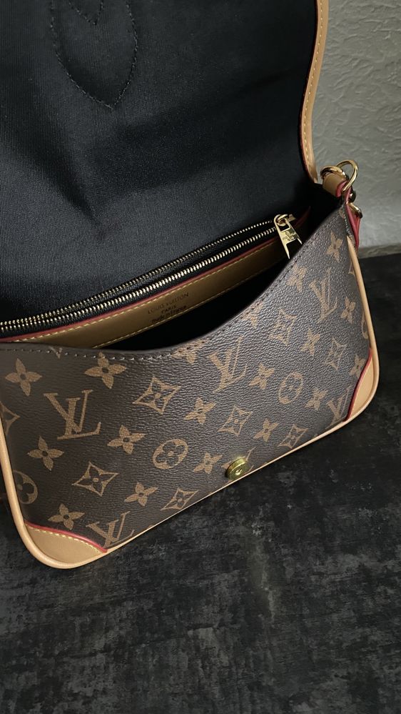 Сумка Louis Vuitton