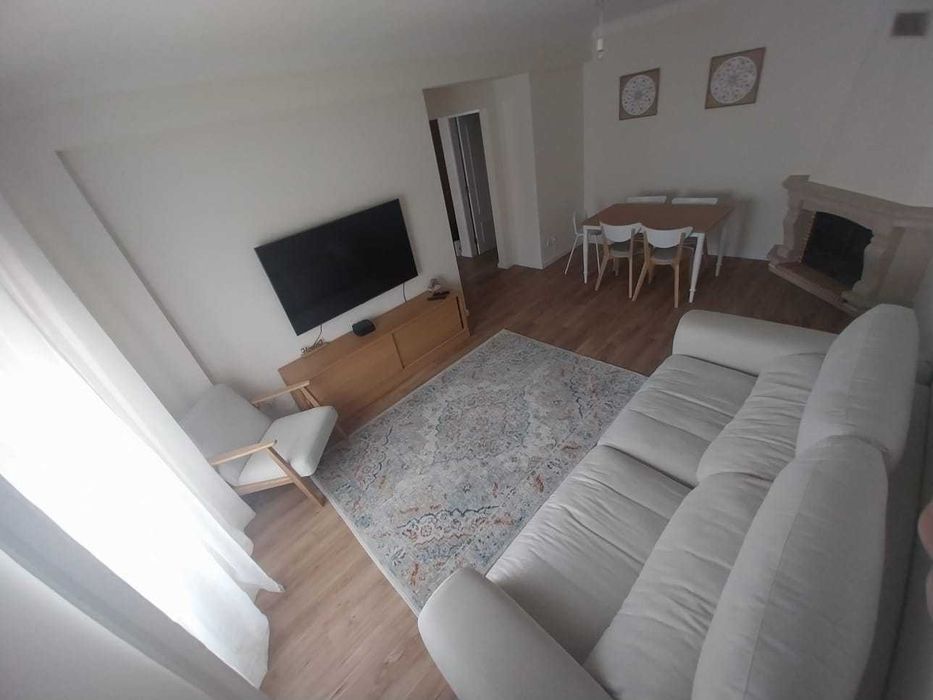 Apartamento T2, com um espaço moderno e confortável.