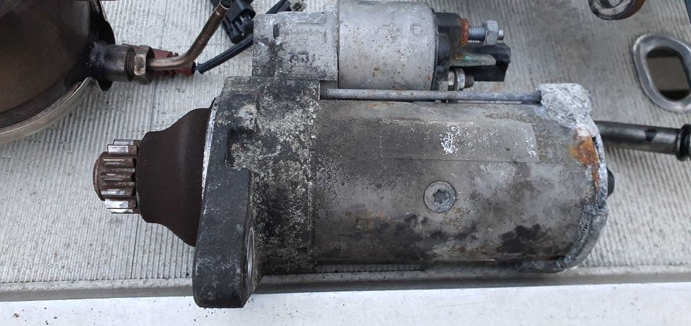 VW POLO 6r 1.4 tdi CR CUS 5 drzwi rozrusznik 2015r