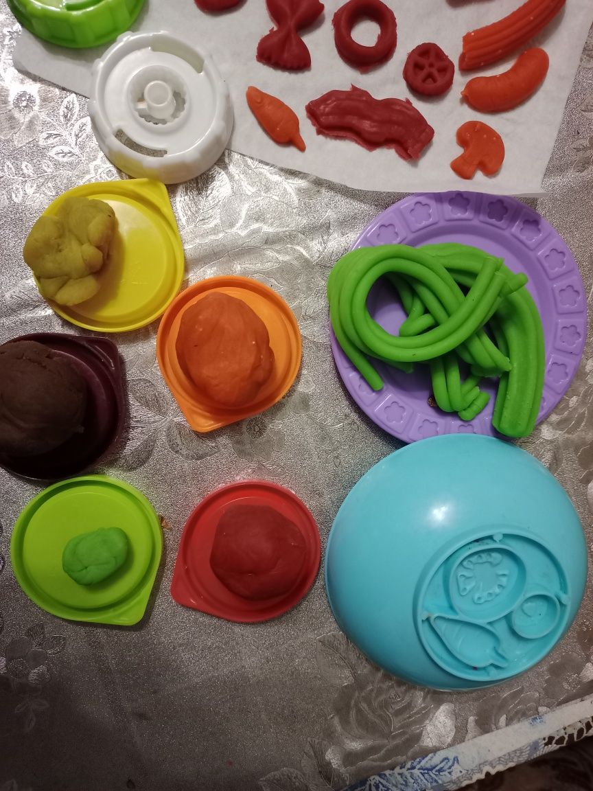 Набор пластилина Play-Doh "Машинка для приготовления лапши"