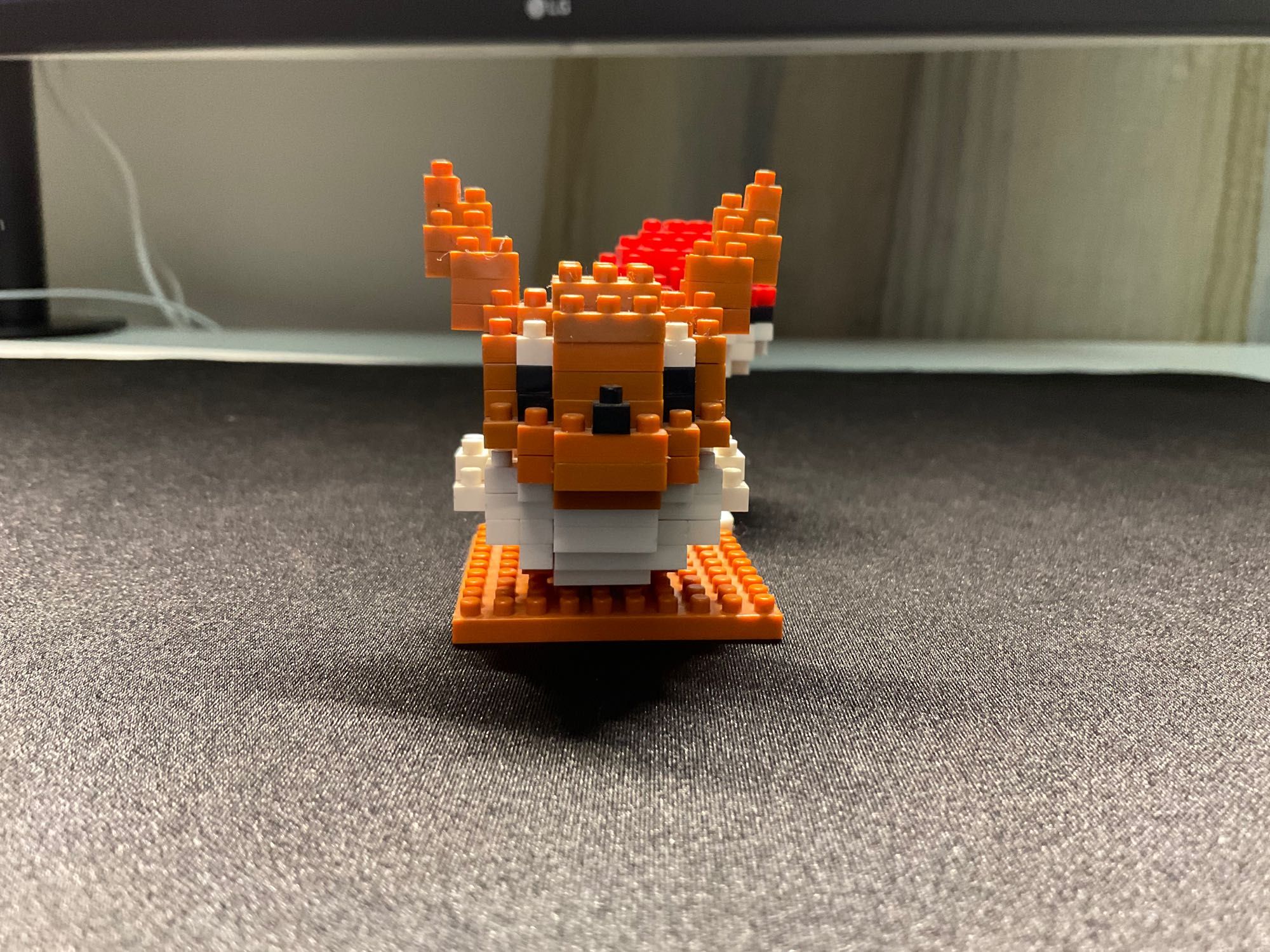 Mini Lego Pokémon Eevee com Pokébola Blocos