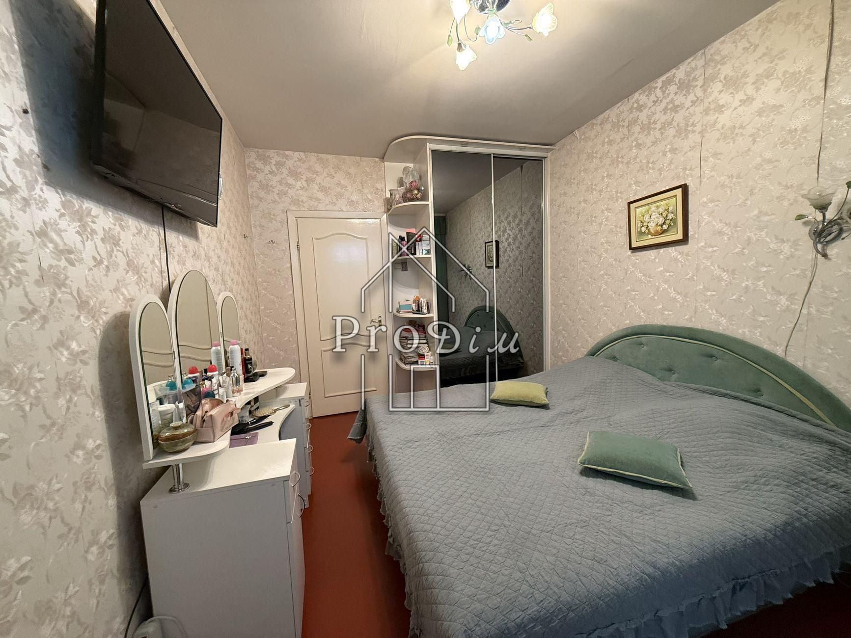 Продаж 2к квартира. Озерна 14. Оболонь