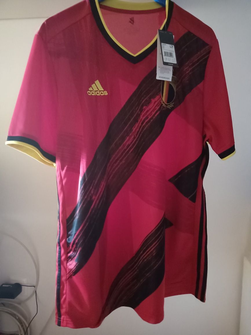 Camisola adidas da  seleção belga