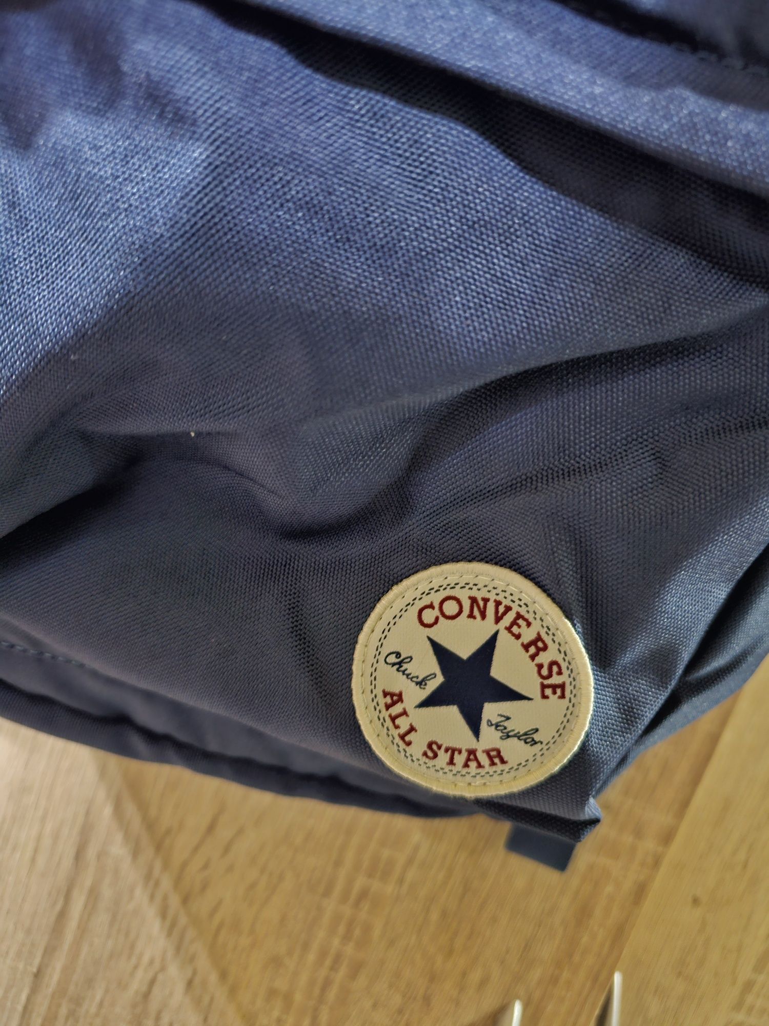 Nowy plecak z metką Converse