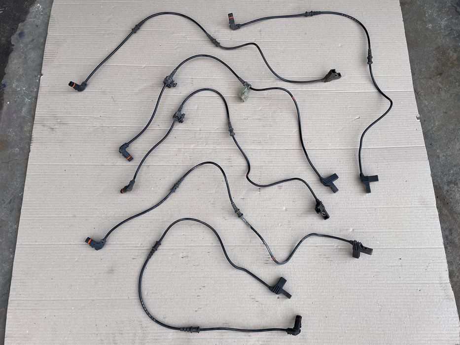 Датчик износа тормозных колодок провод на VITO-VIANO W 639