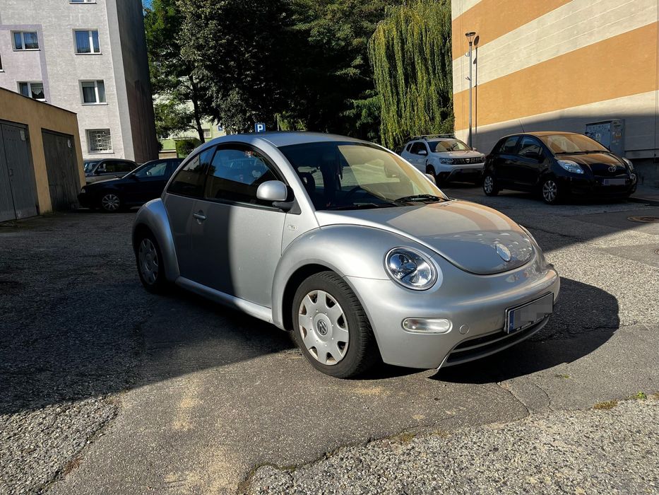 Volkswagen New Beetle Sprzedam samochód – idealny na pierwsze auto