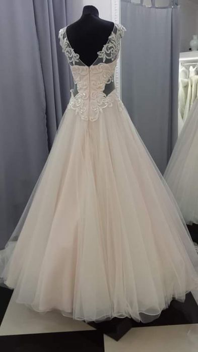 Zjawiskowa i niepowtarzalna Suknia Ślubna 36/38