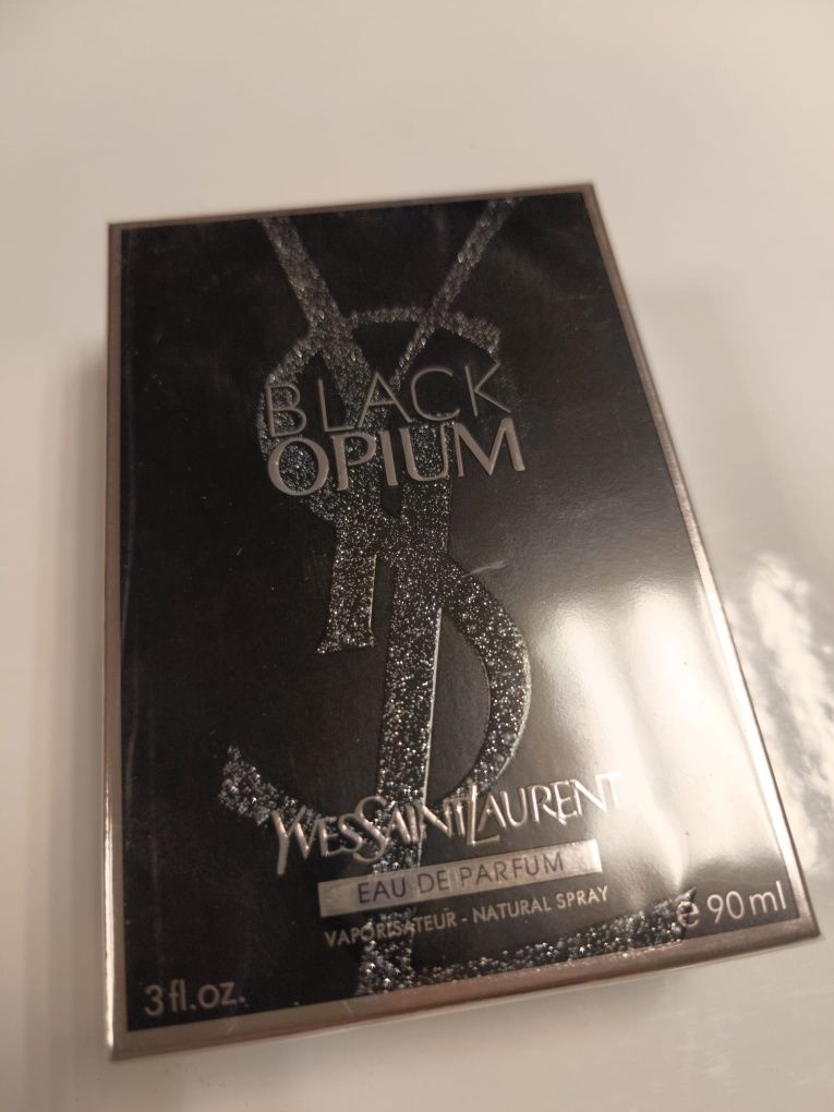 Yves Saint Laurent Black Opium woda perfumowana 90ml