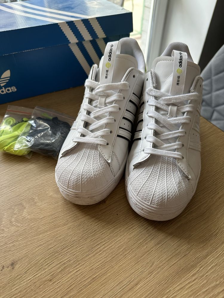 Adidas Super Star