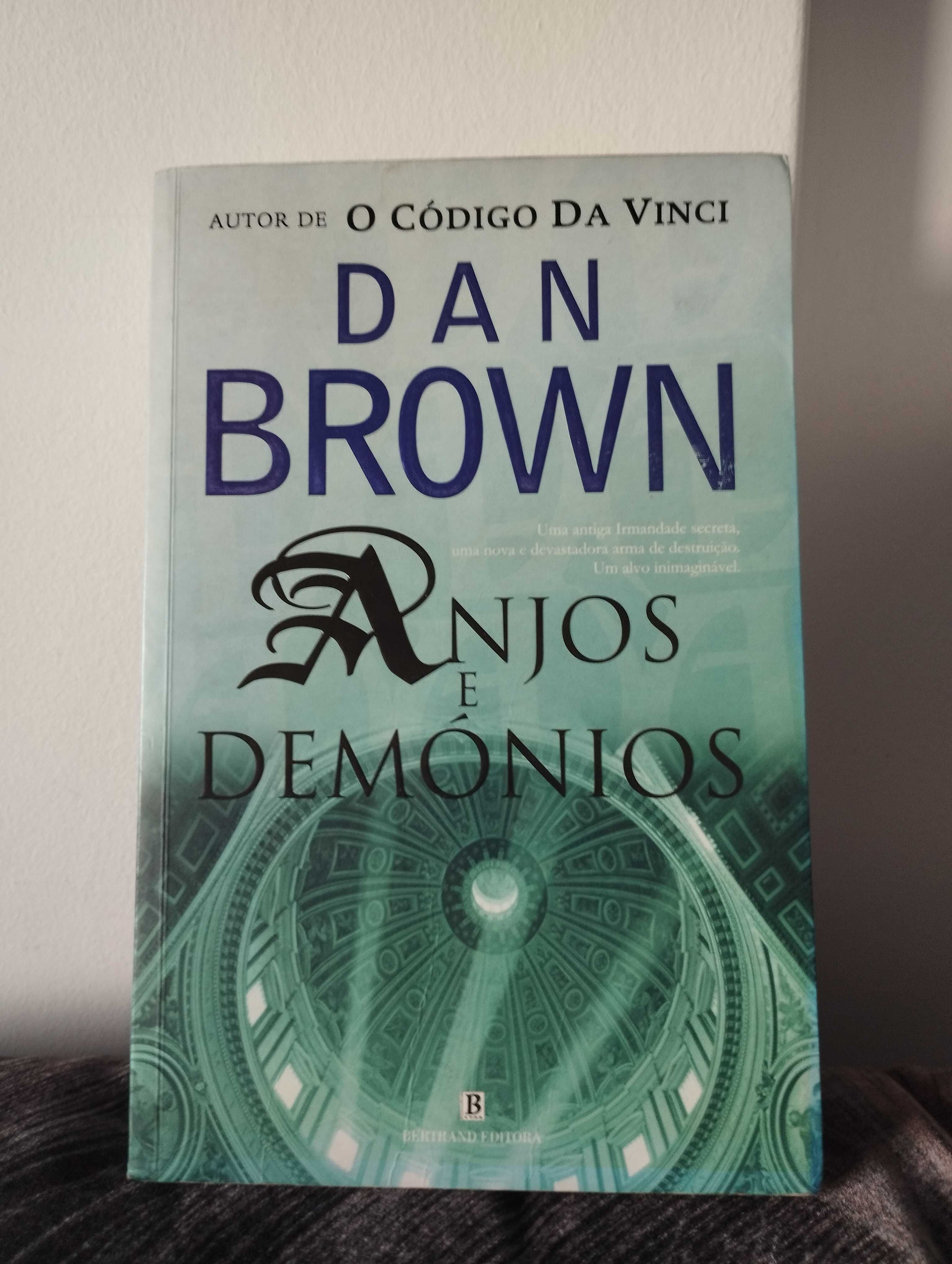 Anjos e Demónios