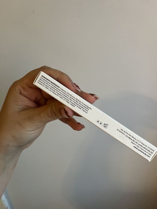 Nowy Rare Beauty All of the Above Shadow Stick