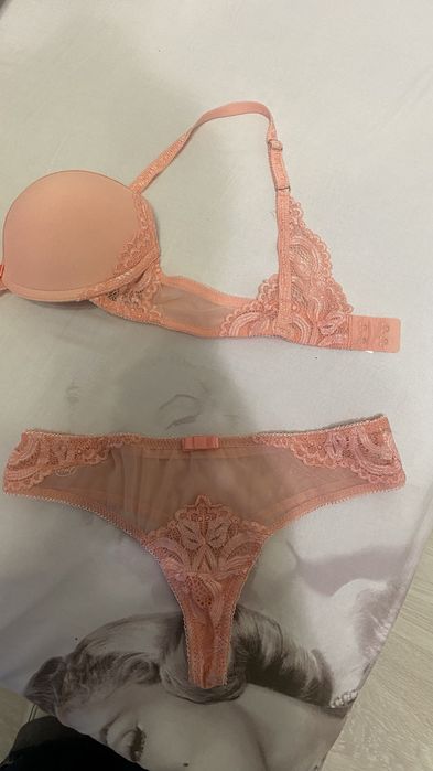 Продам комплект жіночий