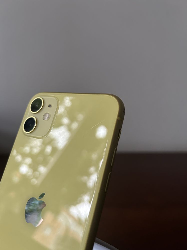 Iphone 11 256GB zółty stan jak nowy