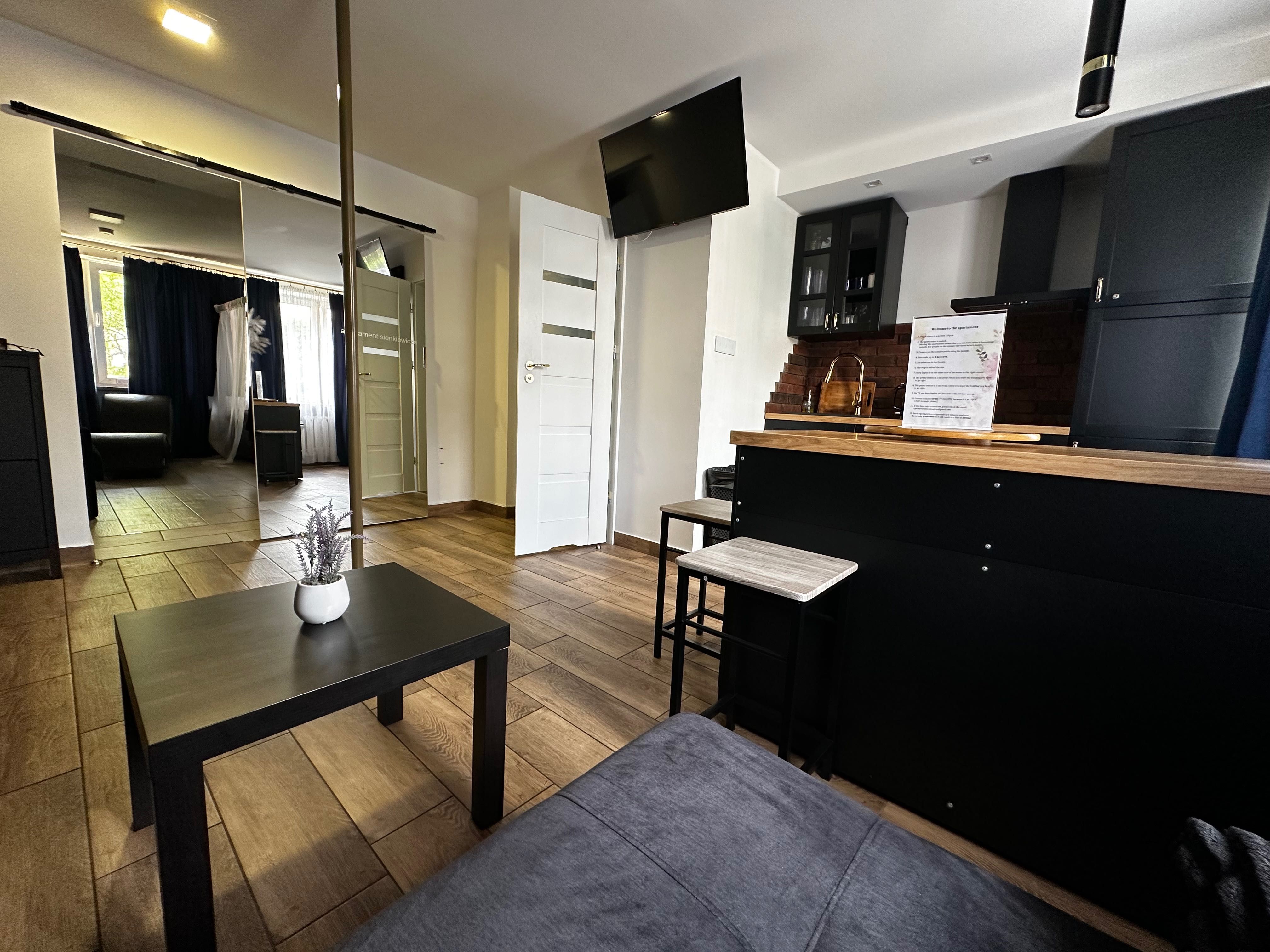 Apartament z jacuzzi , mieszkanie impreza urodziny wynajem WYCISZONY