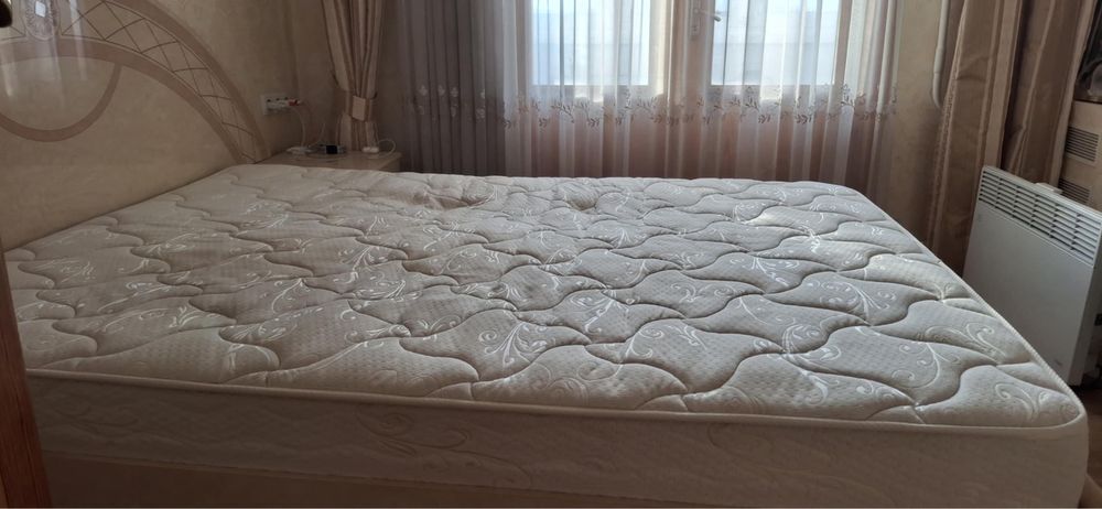 Матрац - який був у використанні 200/160