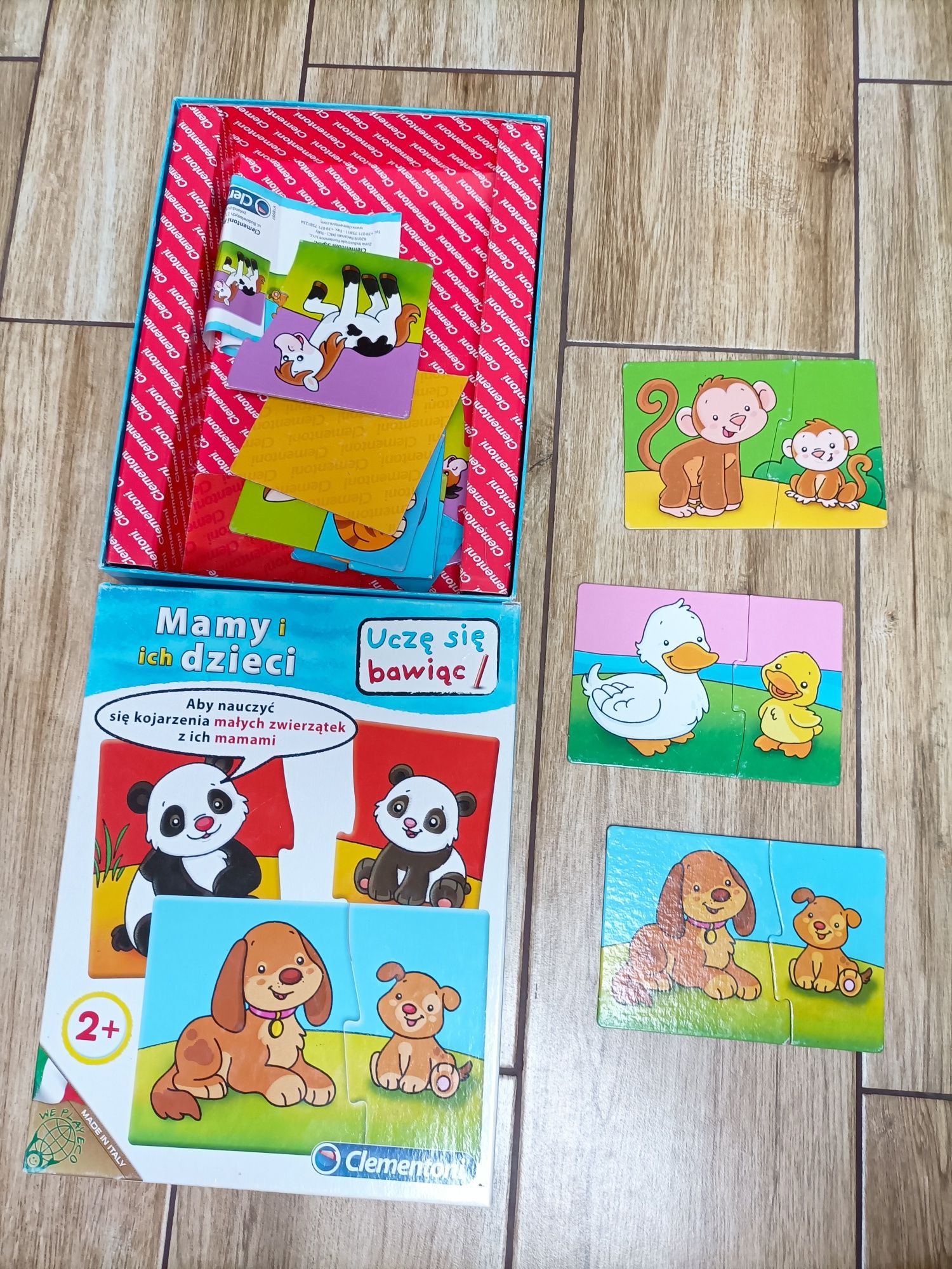 Zestaw zabawek dla dziecka od 2 lat, puzzle, układanki, mikrofon, gry.